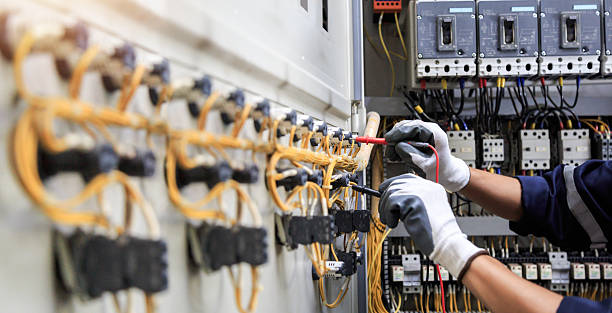 Professional Electrician technician working in Stafford, OR